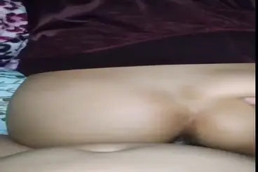 Lagi Tidur Disodok Bokongnya